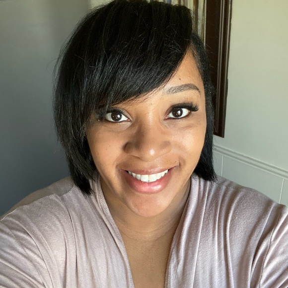 Meet your Posher, Swanzetta - Picture 1 of 1